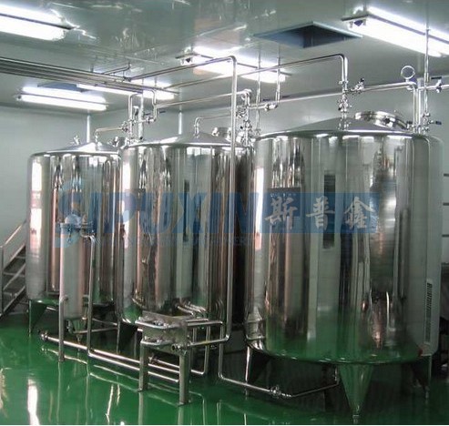 large capacity storage tank