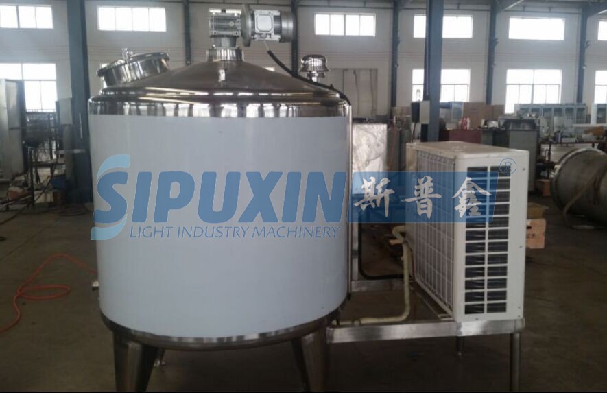 1-2T standing type milk cool tank.jpg