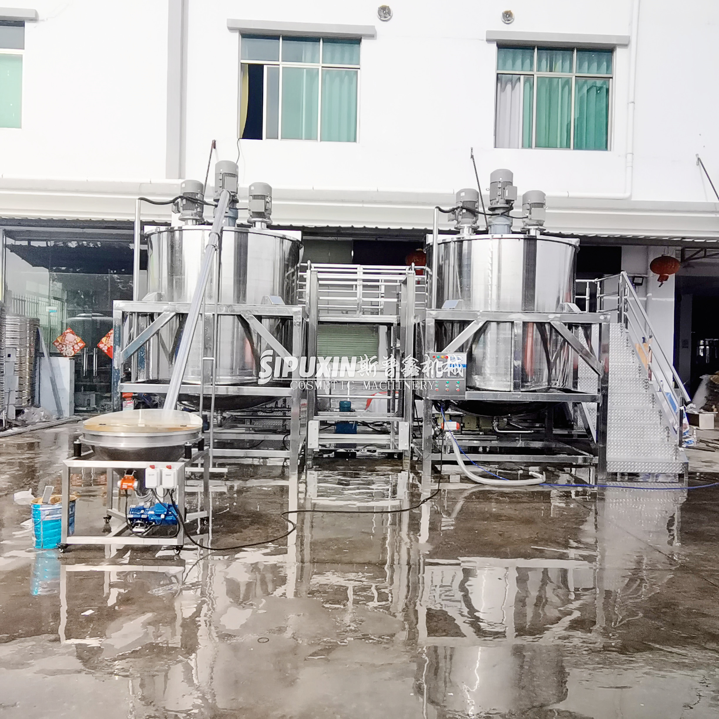 The new product 6T blending mixer is used in liquid detergent and shampoo