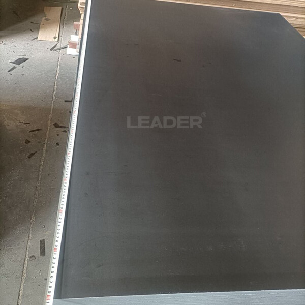 form plywood Leader