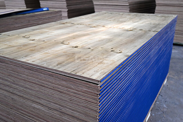 Structural flooring pine ply T&G -2