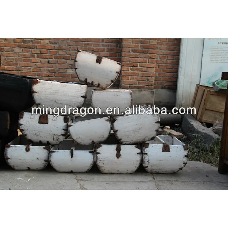 Chinese antique colourful bucket