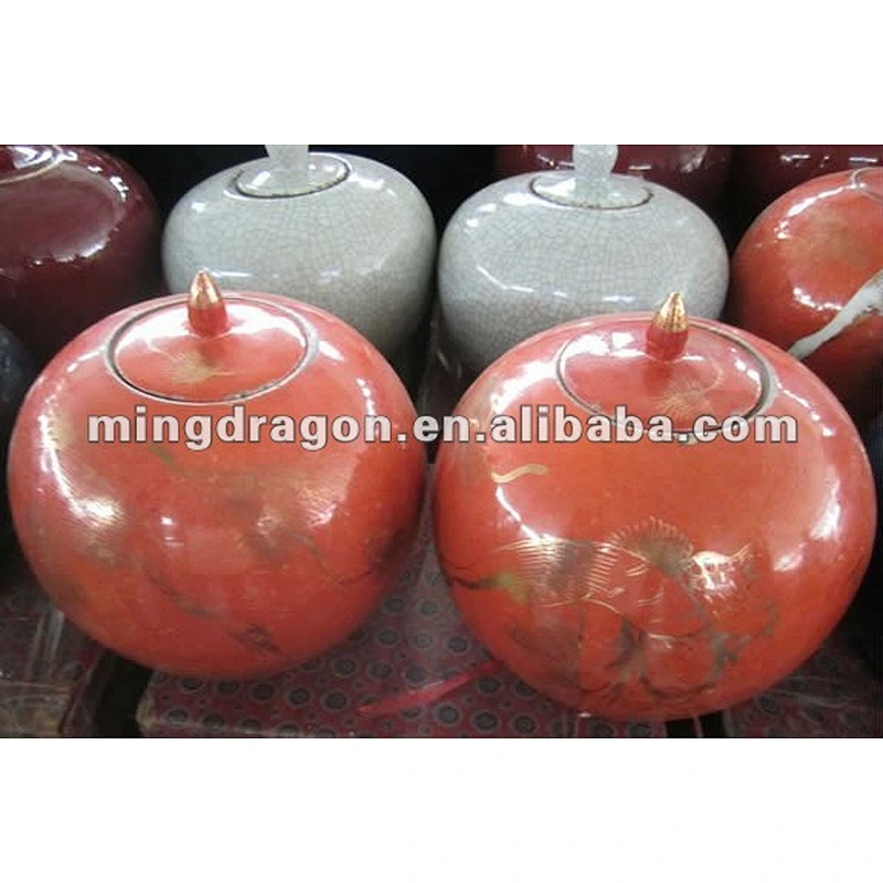 Chinese antique elegant red Porcelain Jar