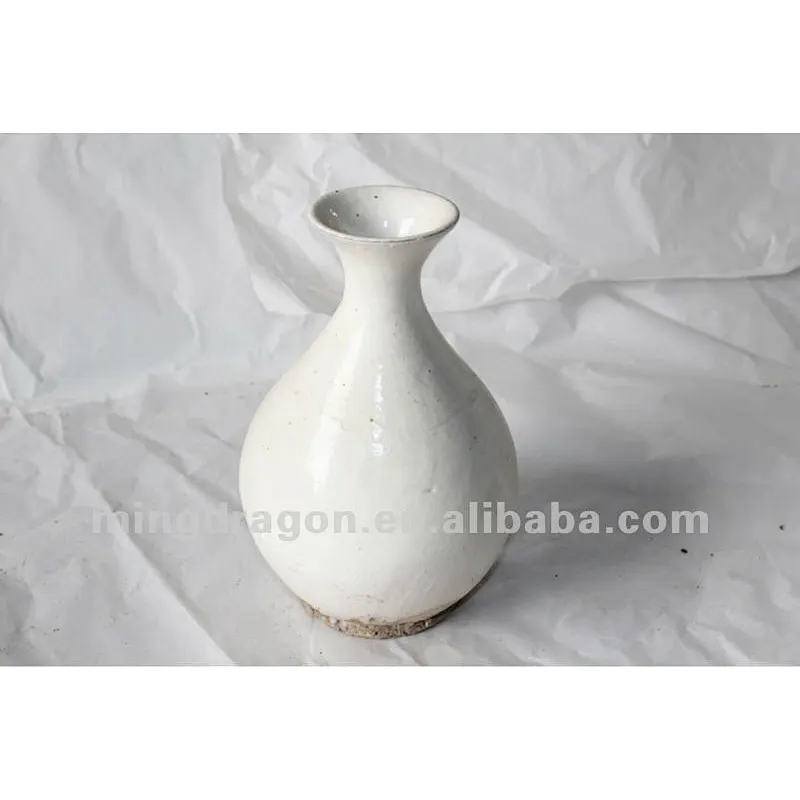 Chinese antique white ceramic Pottery jars