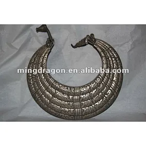 Chinese antique Tibetan silver carving necklace