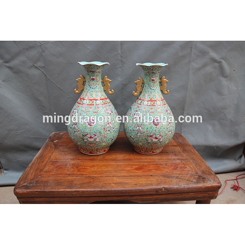 China Collectible Qing Dynasty Hand Painted Ceramic Vases