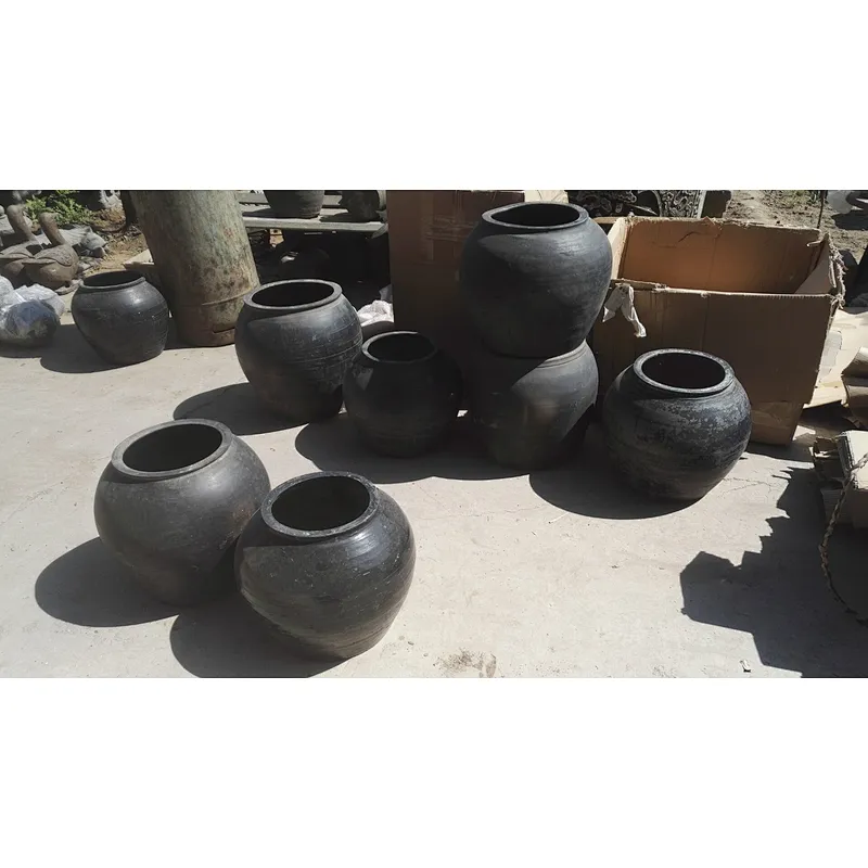 Chinese antique porcelain grey pot