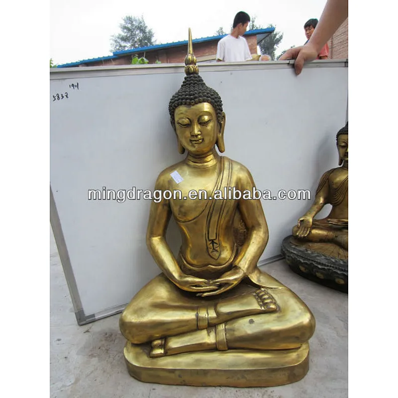 antique buddha statu