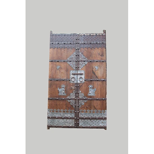 Antique chinese wooden door design