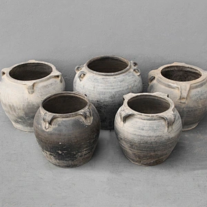 Chinese antique porcelain grey pot