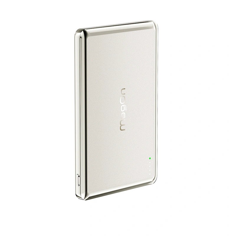 울트라 슬림 자기 무선 배터리팩 5000mAh