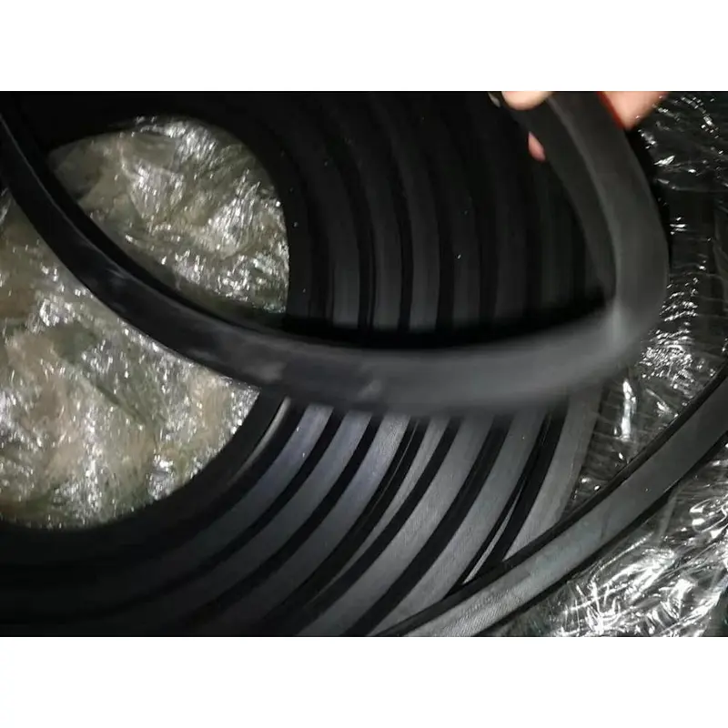 Safety Plastic Rubber For Barrier Gate/Black Rubber For Boom Barrier