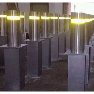 Automatic rising electronic retractable removeable quality bollard