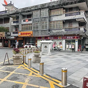 Security Road Traffic Retractable Hydraulic Road Bollards System With Led LIghting
