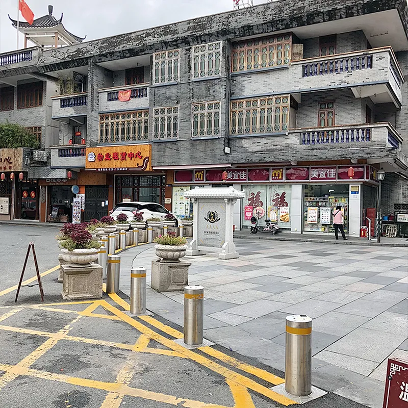 Security Road Traffic Retractable Hydraulic Road Bollards System With Led LIghting