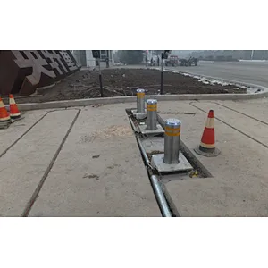 Best Selling Led Stainless Steel Hydraulic Automatic Retractable Traffic Safety Road Bollard