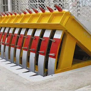 Traffic road block tire killer road blocker