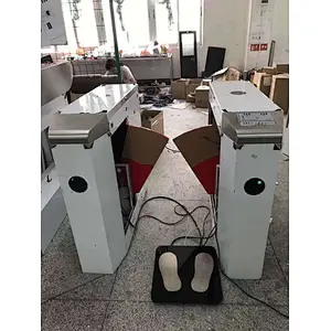 China Factory Flap Turnstile System QR Code Reader Wing Turnstile ESD Auto Gate in Malaysia