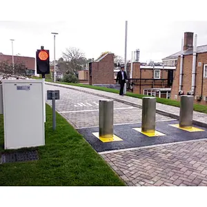 Factory Direct Electric Stainless Steel Automatic Retractable Telescoping Bollards