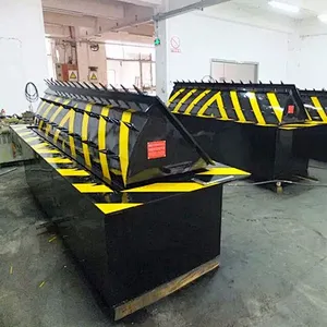 Custom Size Automatic Remote Hydraulic Roadway Safety Road Blocker , Safety Parking Blocker , Safety Car Blocker