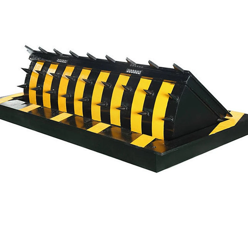 Remote-controlled hydraulic troops road blocker