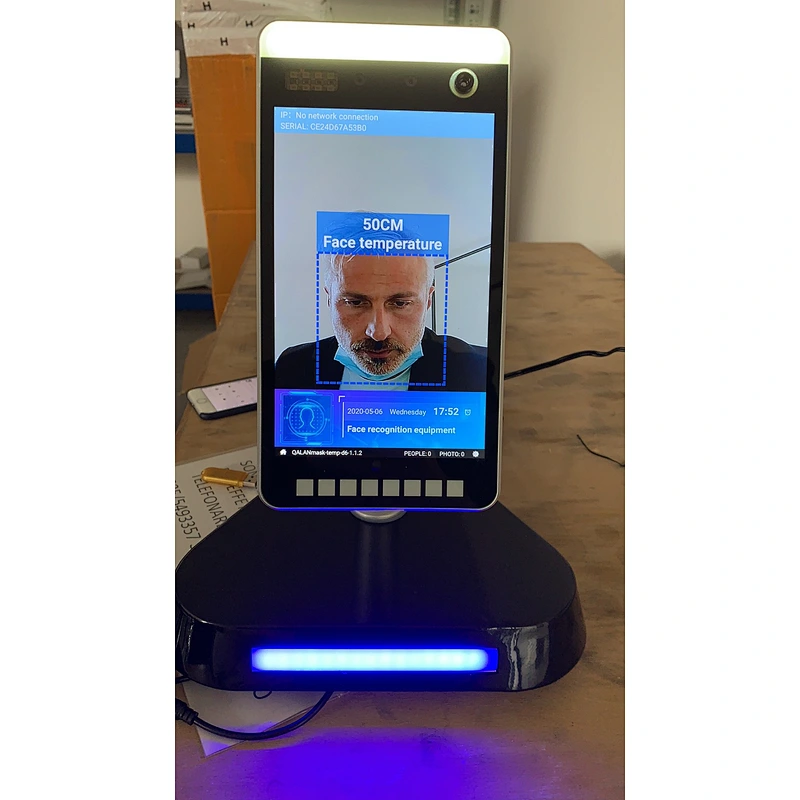 Table mount for face recognition