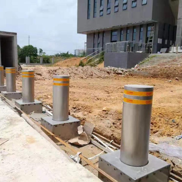 Bollard/304/Low price Automatic retractable parking hydraulic rising bollard for hotel/ led bollard light