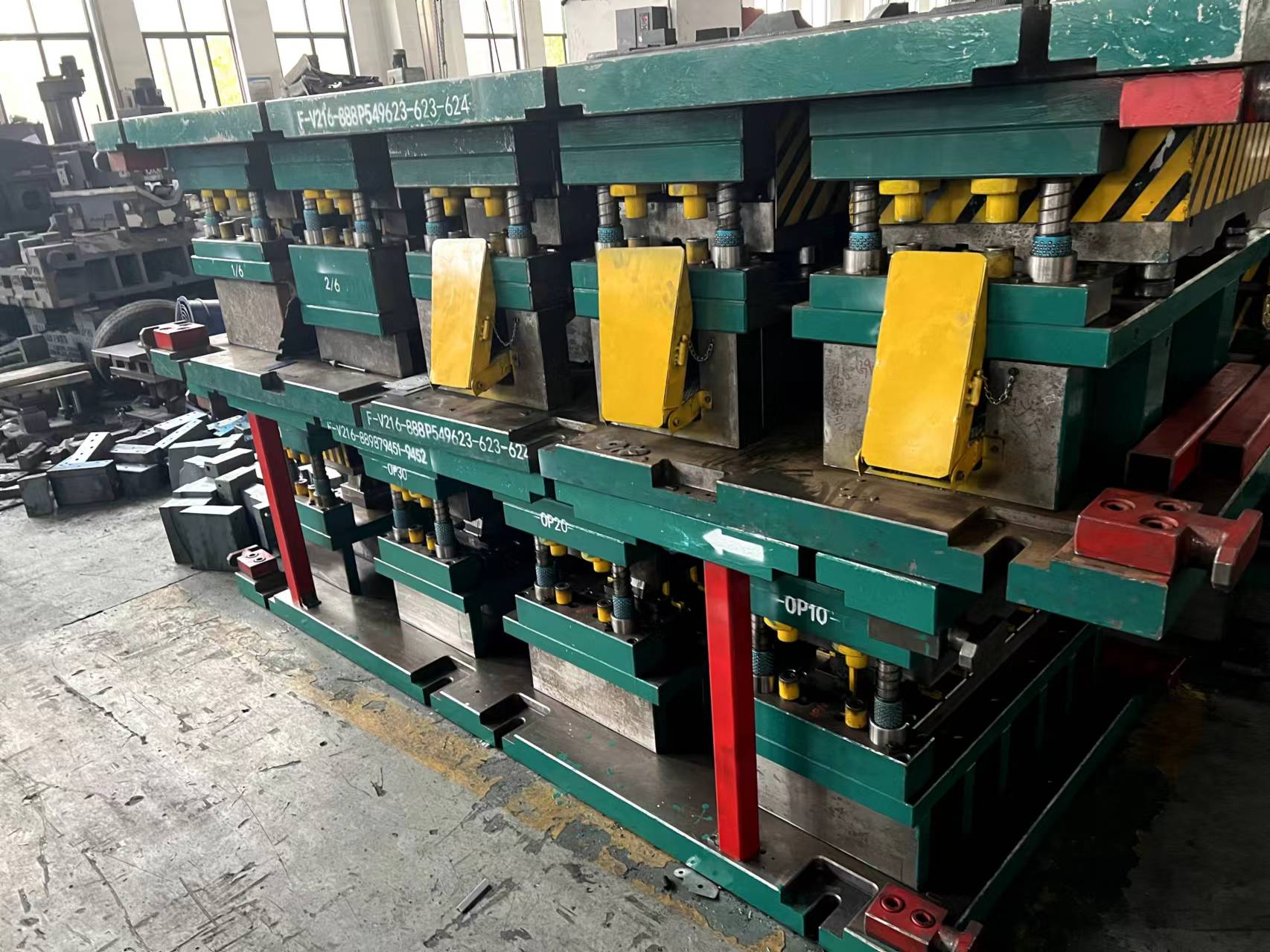 stamping die