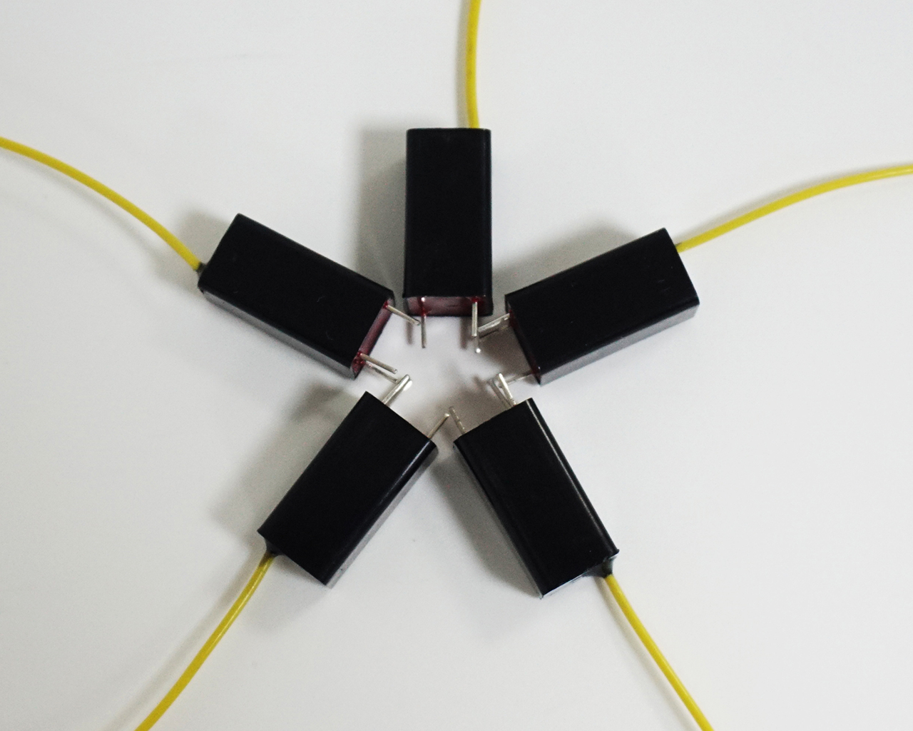 High voltage trigger transformer