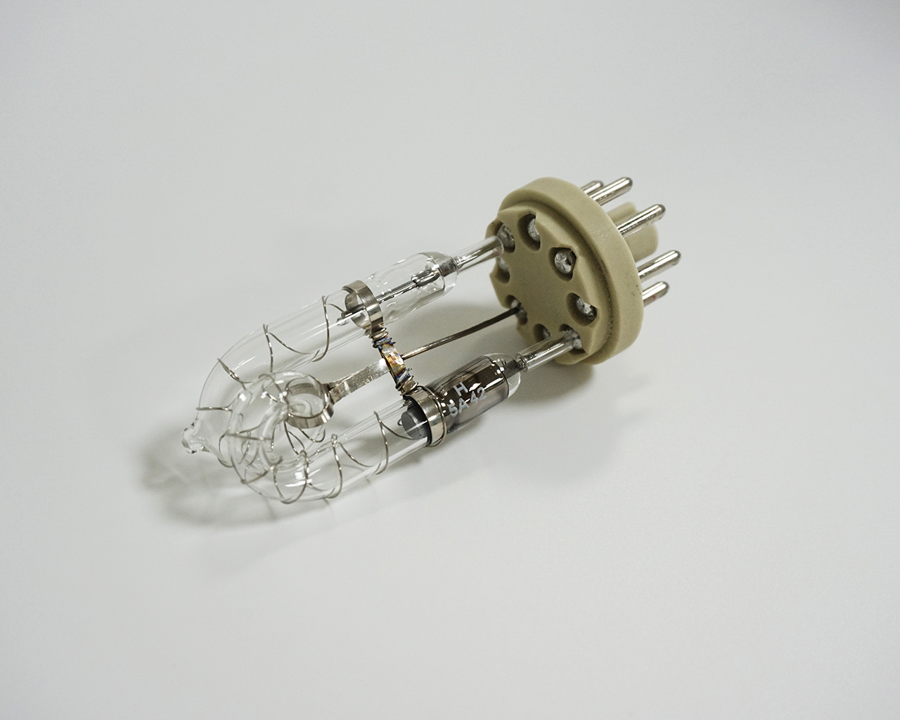 Aviation obstacle lighting bulb