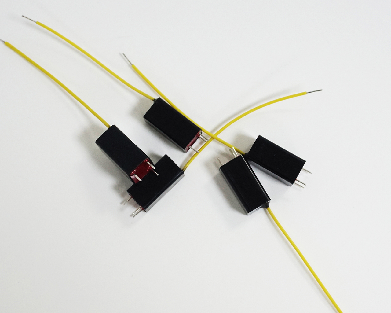High voltage trigger transformer