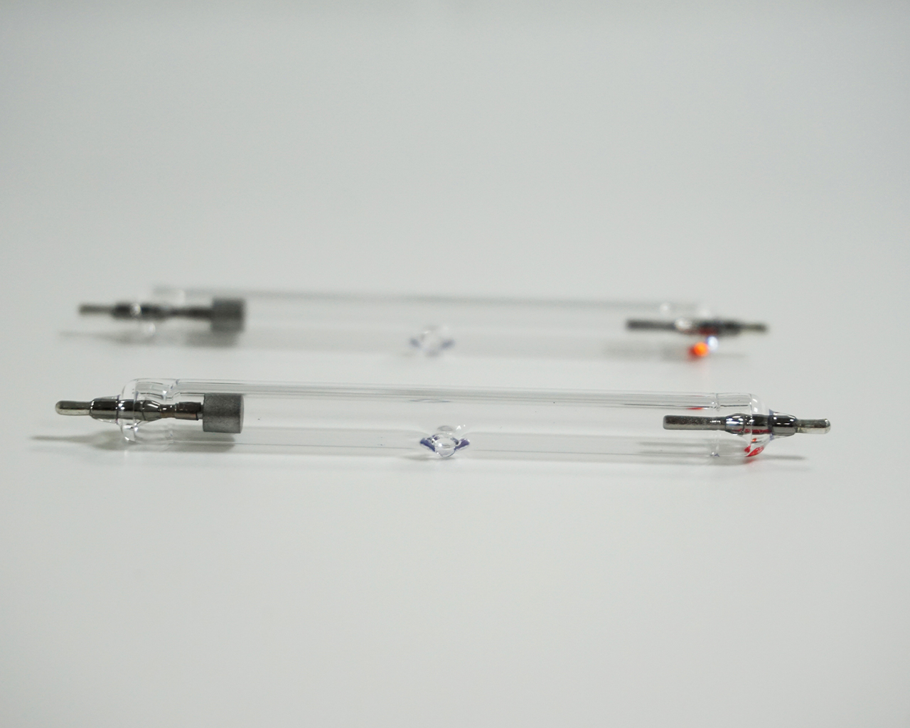 Laser pumped xenon lamp