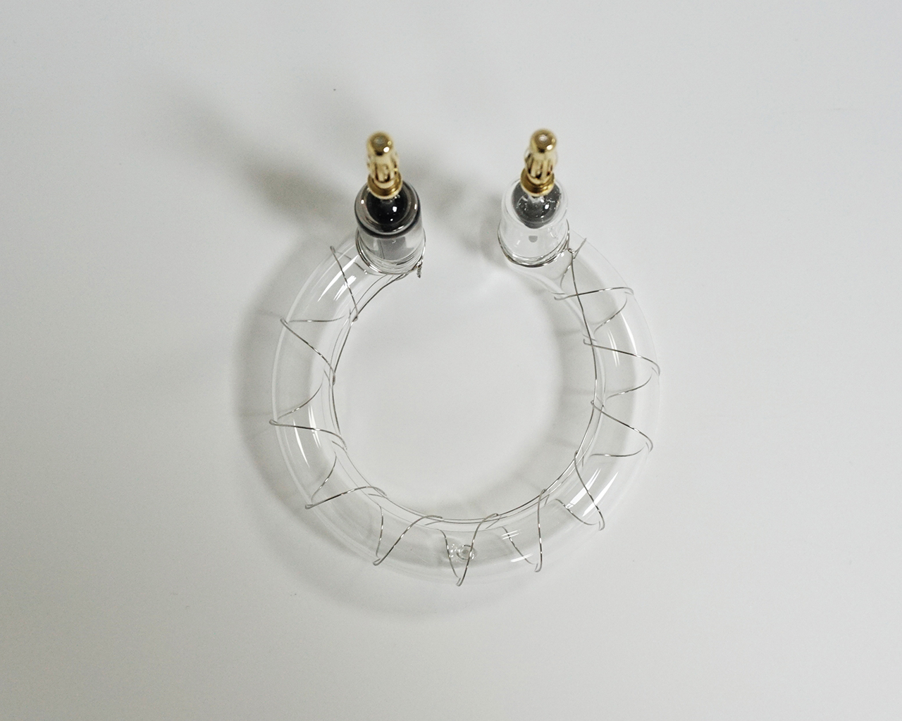 Circular flash tubes