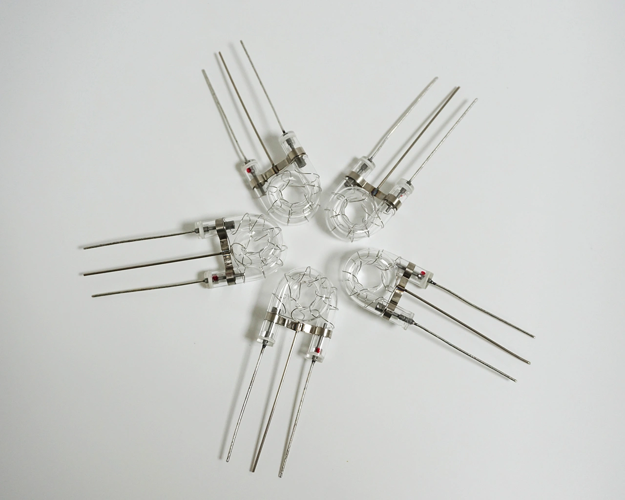 High brightness xenon flash tube