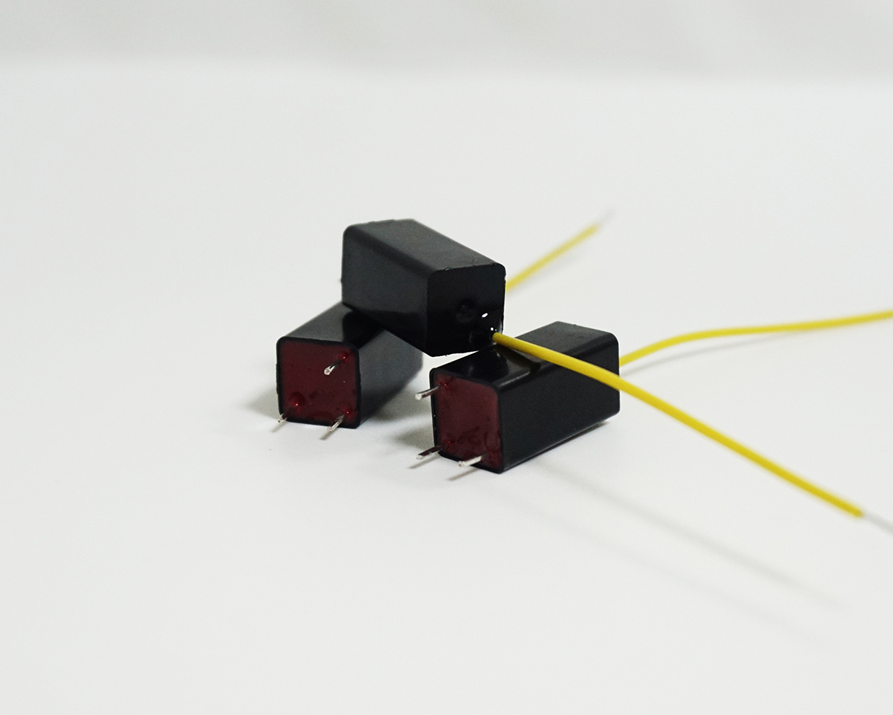 Trigger coil for xenon lamps