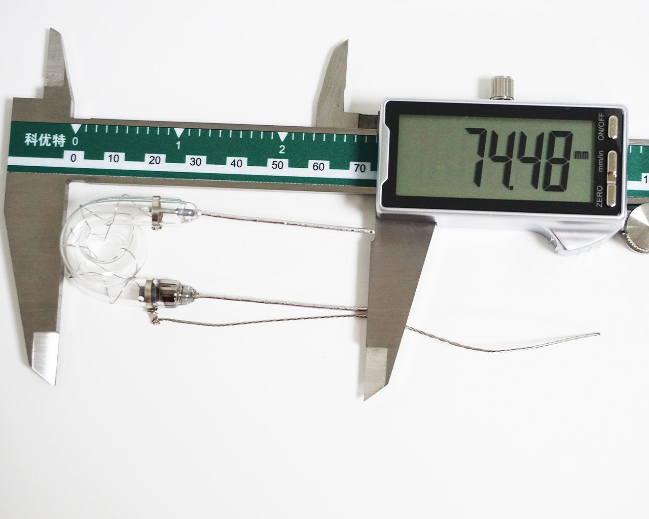 116 watt traffic signal bulb