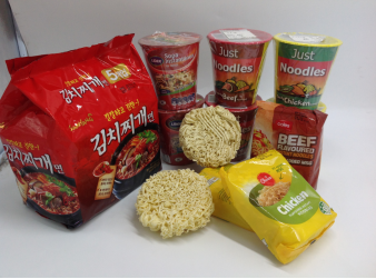 instant noodles/green food noodles/food instant noodles