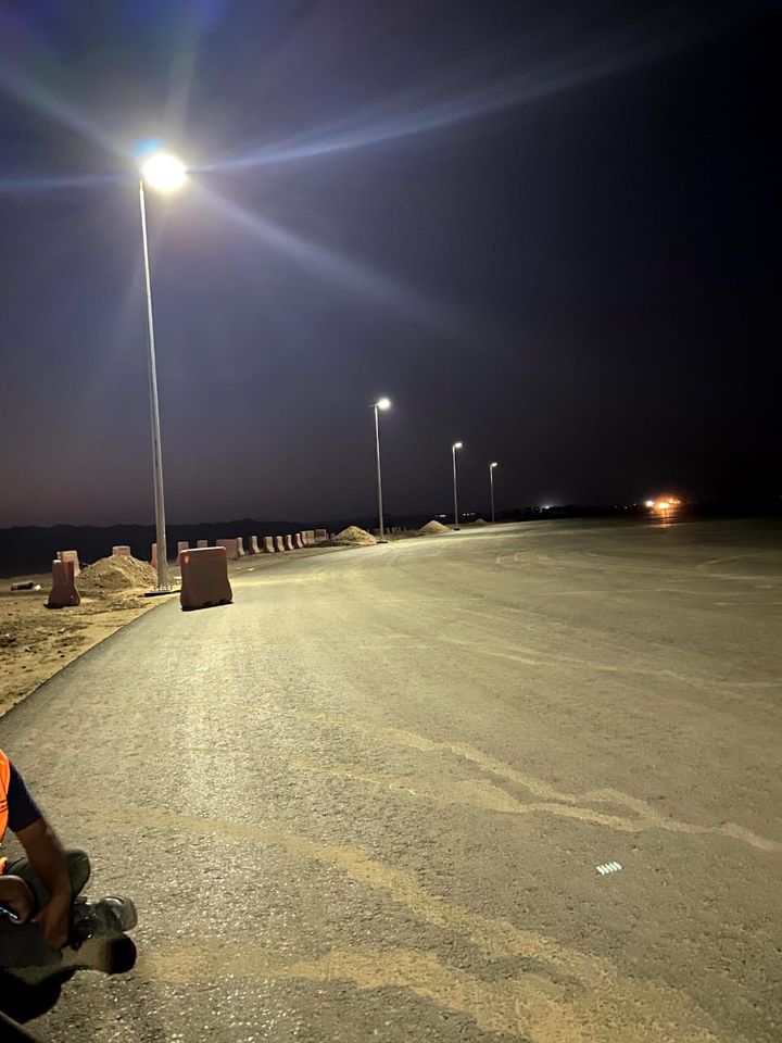 Commercial Solar Street Lighting with Pole 5-7M 40W-200W factory direct sales public road street light