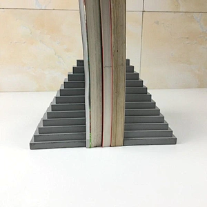 S9182 concrete silicone form concrete Bookends mold office desk decoration Pyramid design concrete stone mold