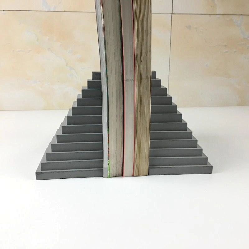 S9182 concrete silicone form concrete Bookends mold office desk decoration Pyramid design concrete stone mold