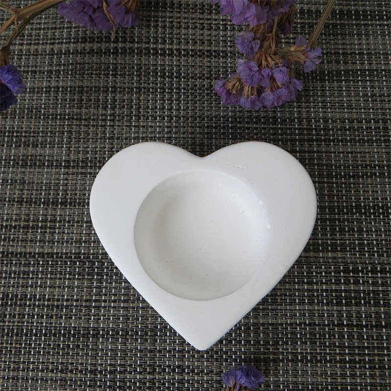 Diy Aroma Cement Concrete Heart-Shaped Candle Cup Candlestick Decoration Silicone Mold