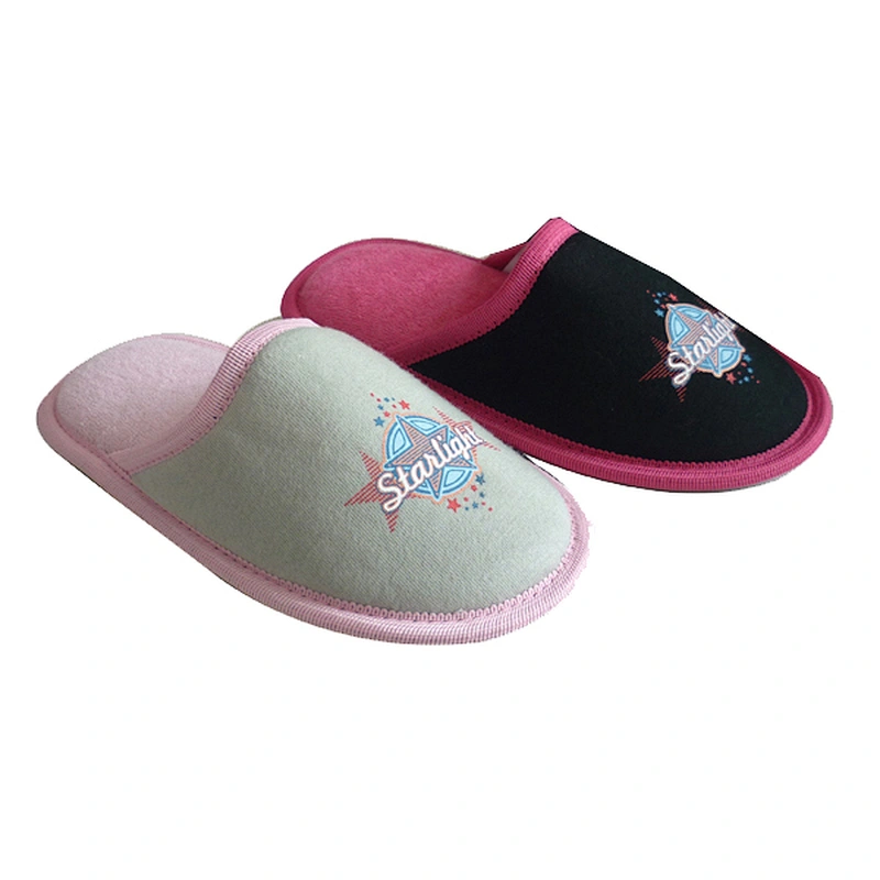 KIDS INDOOR SLIPPERS