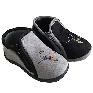 KIDS INJECTED SHOES