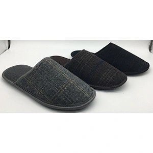 MEN INDOOR SLIPPER