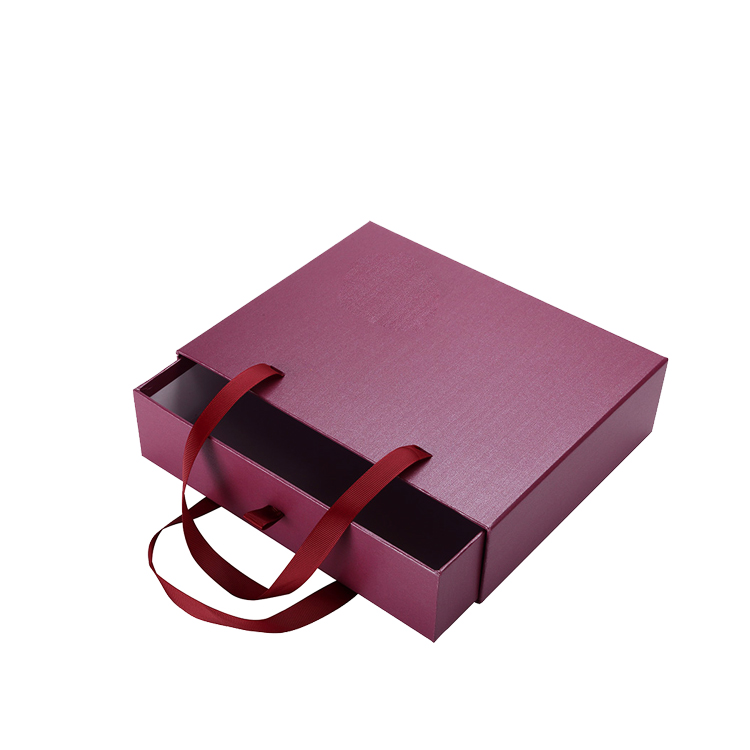 Hand-held Box-4.jpg