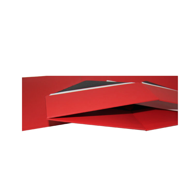 red gift box-6.jpg