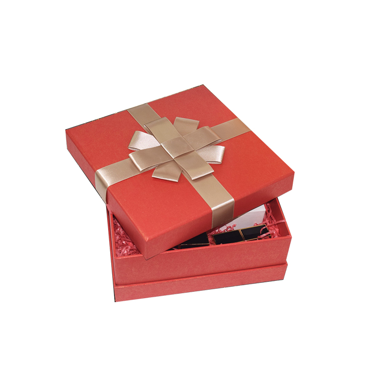 red perfume box-1.jpg