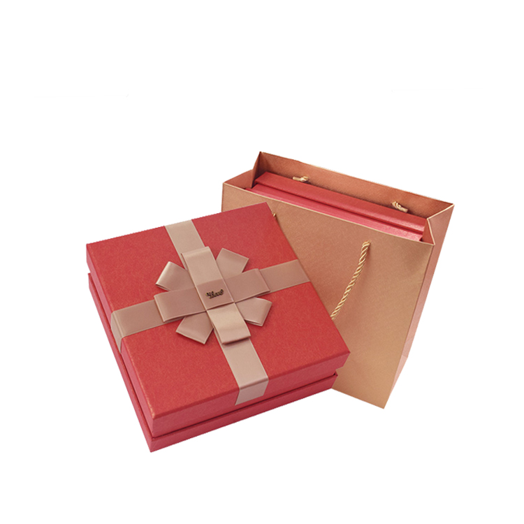 red perfume box-6.jpg