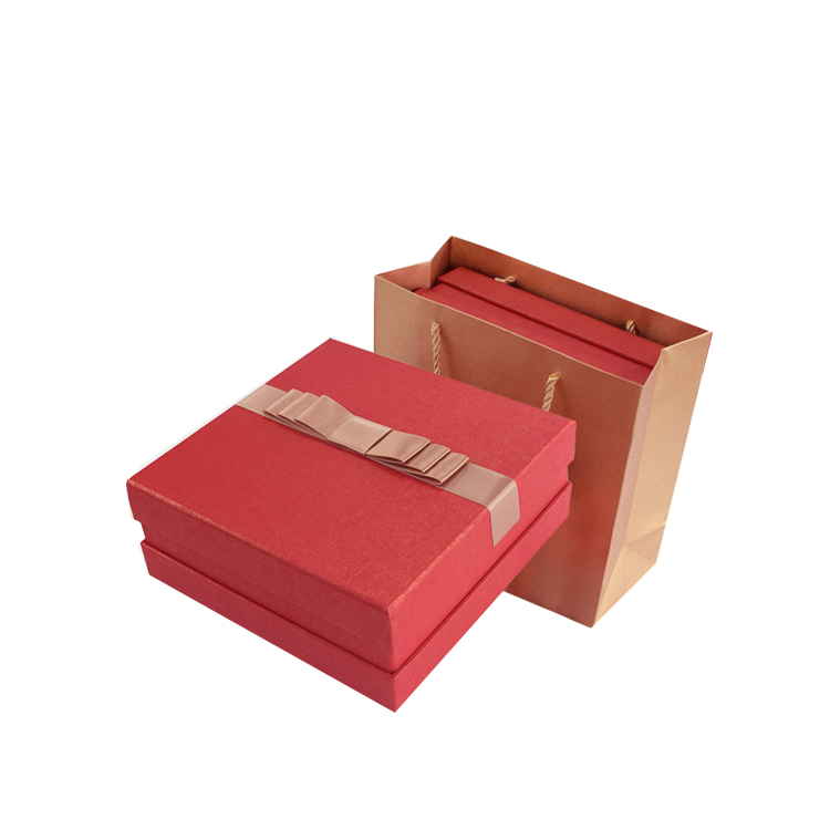 red perfume box-11.jpg