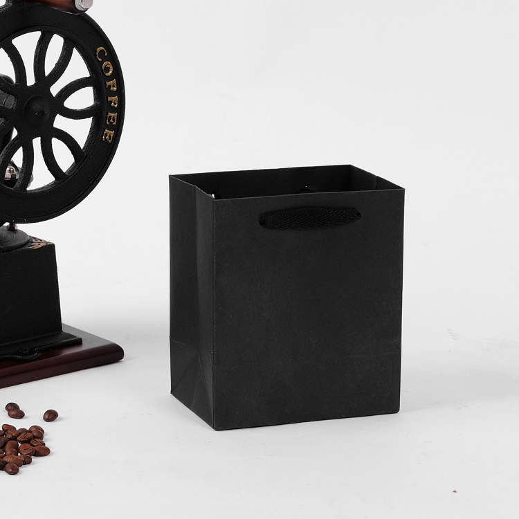 black kraft paper bag-8.jpg
